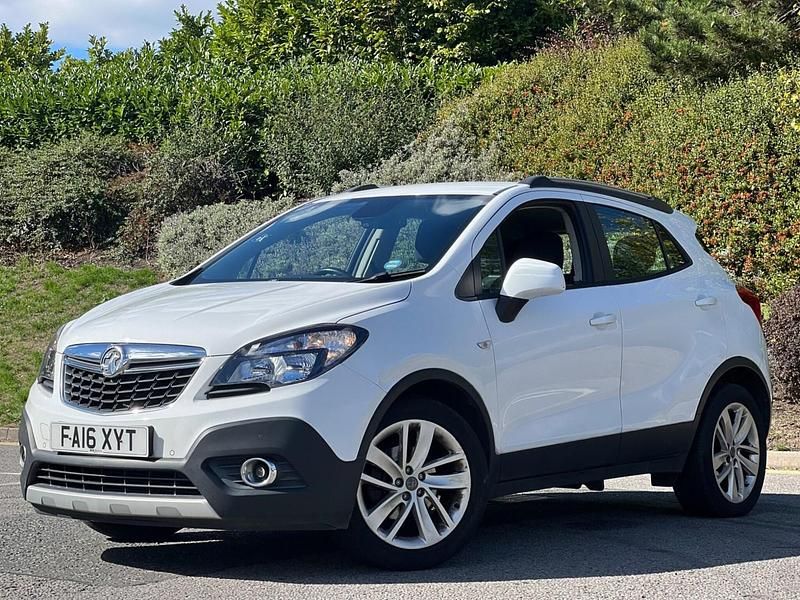 Used Vauxhall Mokka 140 HP (102 kW) 2016 White SUV