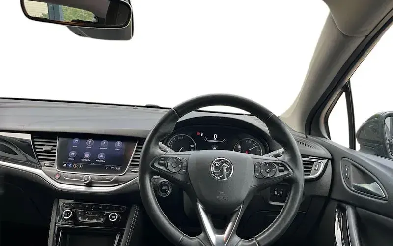 Used Vauxhall Astra Elite 145 HP (106 kW) 2021 Black Hatchback