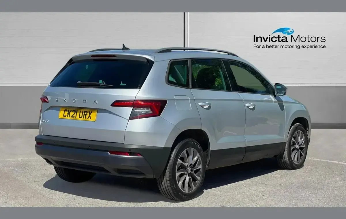 Used Skoda Karoq SE Drive 150 HP (110 kW) 2021 Silver SUV