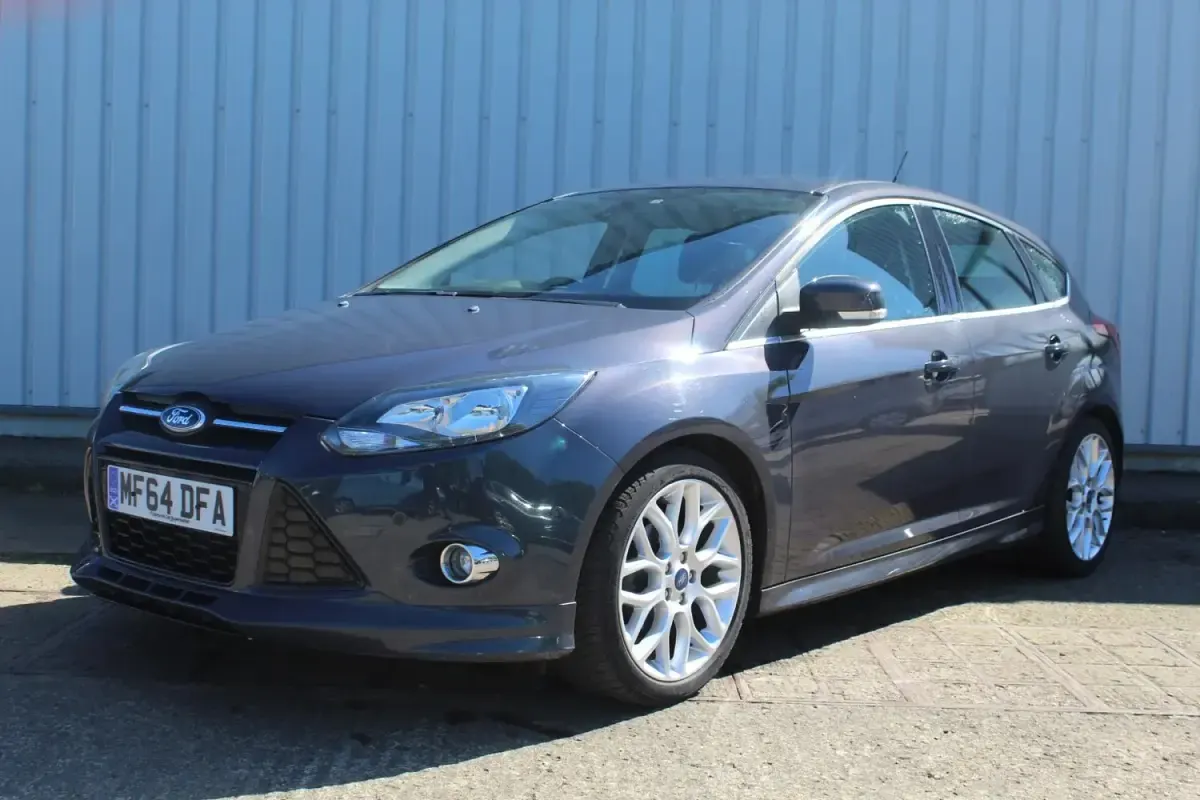 Używany Ford Focus Zetec 2014 Szary Hatchback