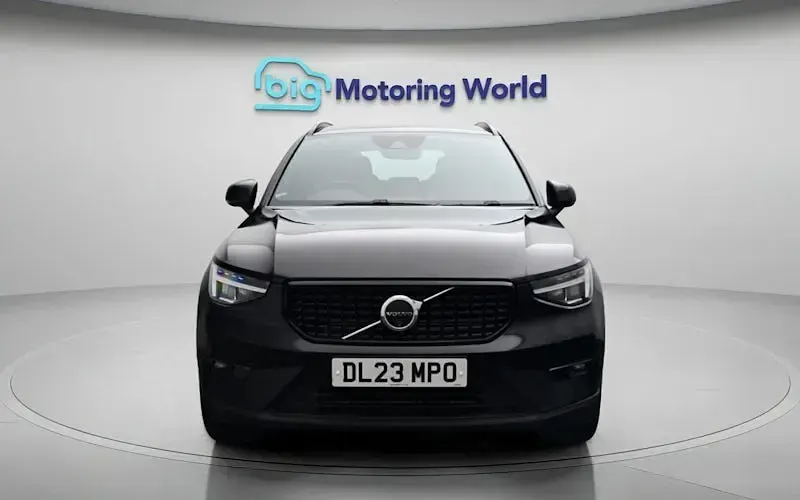 Used Volvo XC40 Plus 211 HP (155 kW) 2023 Black SUV