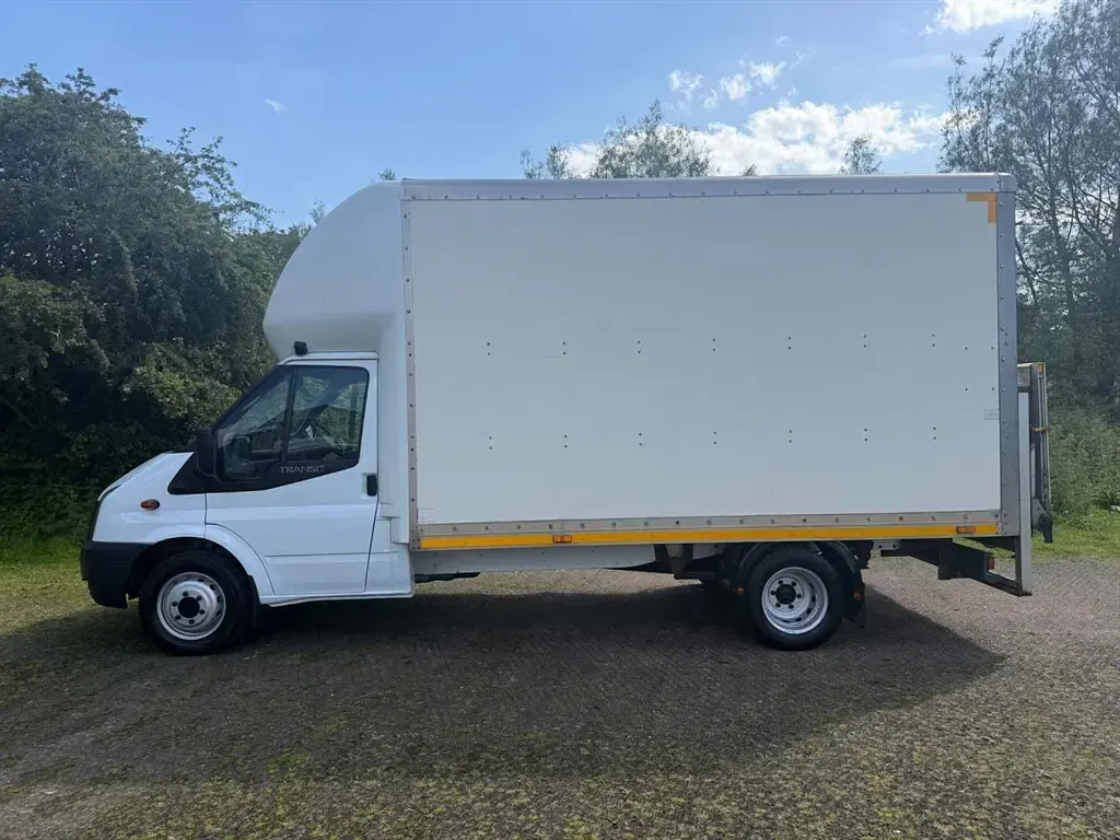 Used Ford Transit 155 HP (114 kW) 2013 White