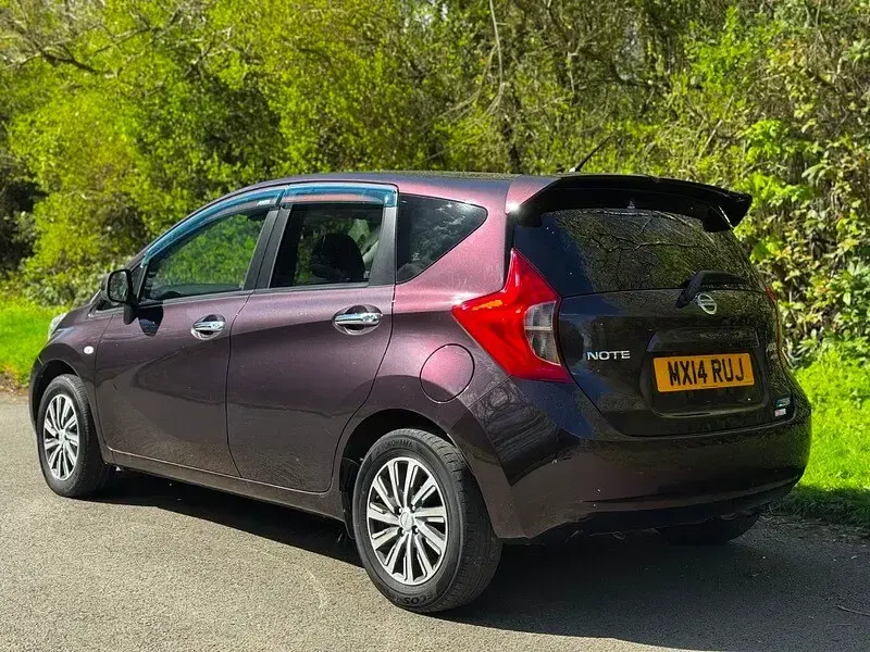 Used Nissan Note S 98 HP (72 kW) 2014 Red Hatchback