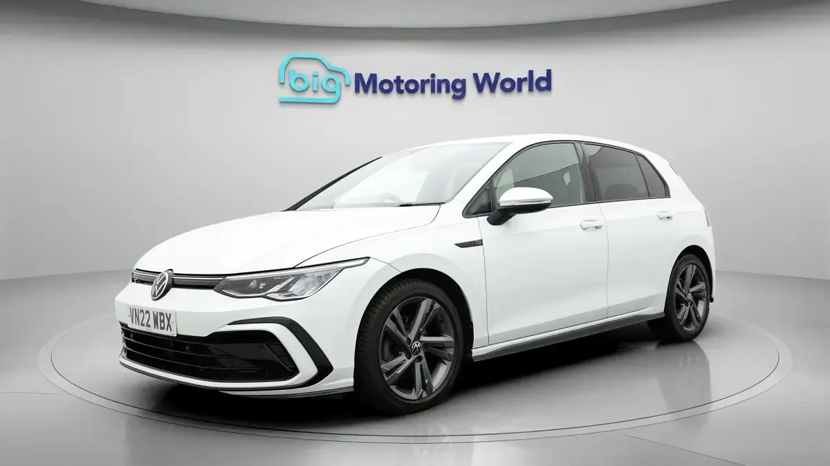 Used VW Golf VIII R-line 128 HP (94 kW) 2022