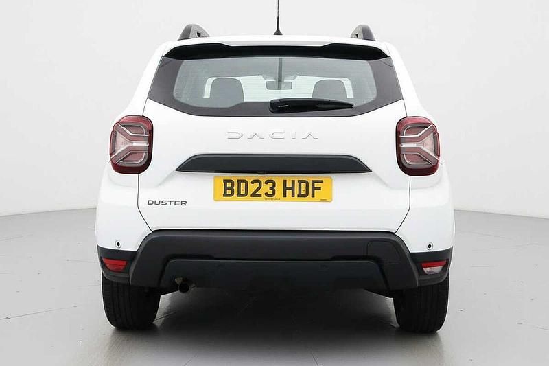 Used Dacia Duster Expression 2023 White Hatchback