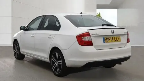 Used Skoda Rapid Sport 2014 White Hatchback