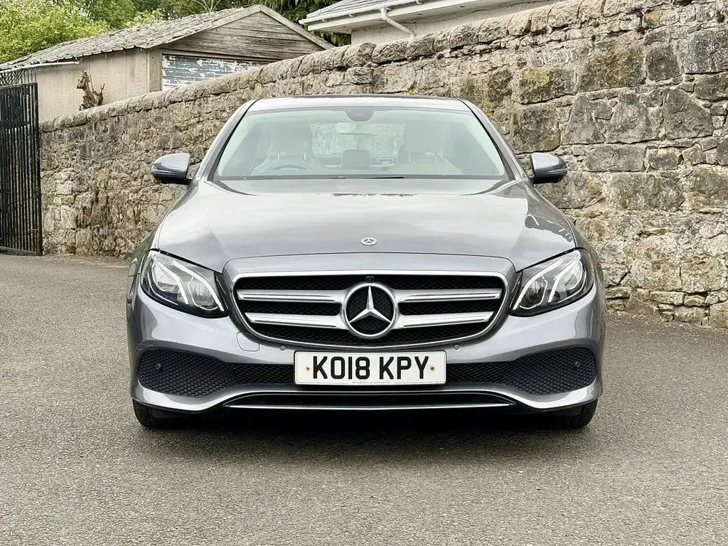 Used Mercedes E220 SE 194 HP (142 kW) 2018 Grey Sedan