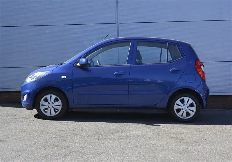 Begagnad Hyundai i10 Active 85 HK (62 kW) 2013 Blå Halvkombi