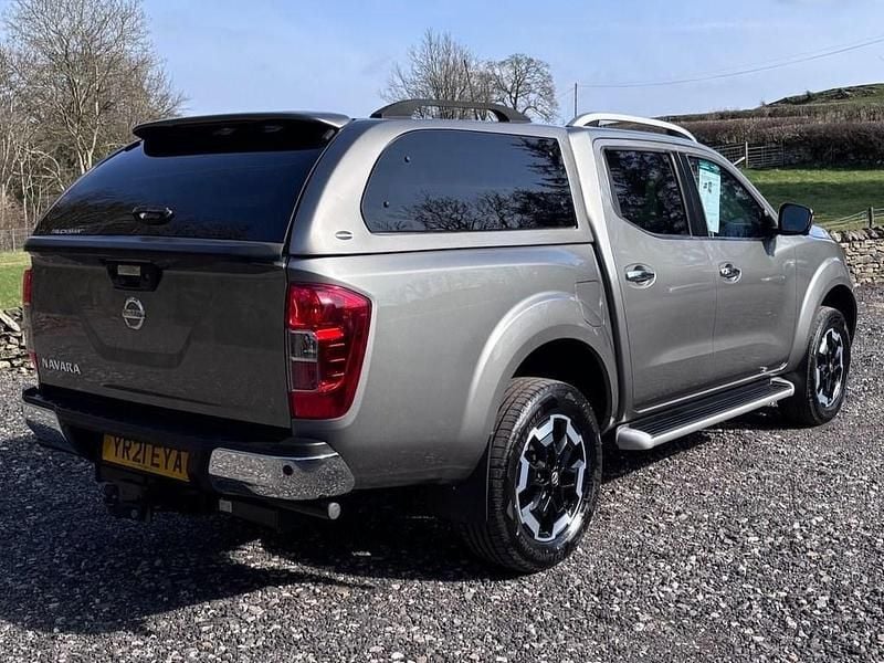 Used Nissan Navara Tekna 190 HP (139 kW) 2021 Grey Pickup