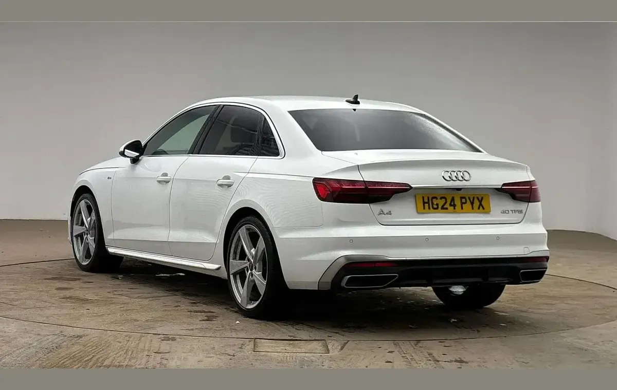 Used Audi A4 S-Line 204 HP (150 kW) 2024 White Sedan