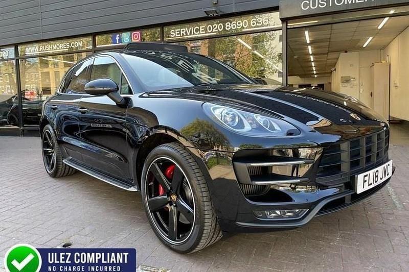 Black Used 2018 Porsche Macan Turbo Performance Package SUV | £45,350 (Fair price) - Image 1/1