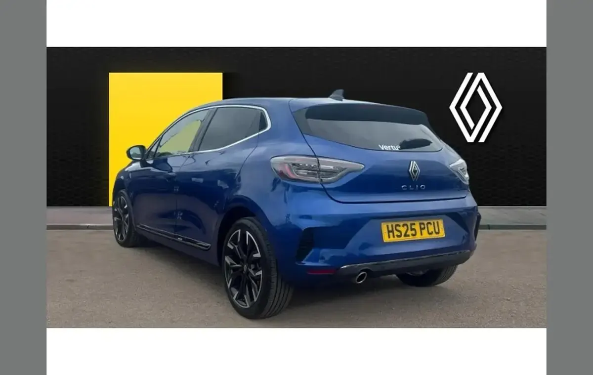 Used Renault Clio Techno 90 HP (66 kW) 2025 Blue  Hatchback