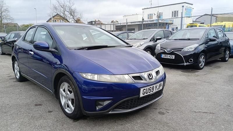 Begagnad Honda Civic SE 140 HK (102 kW) 2009 Blå Halvkombi