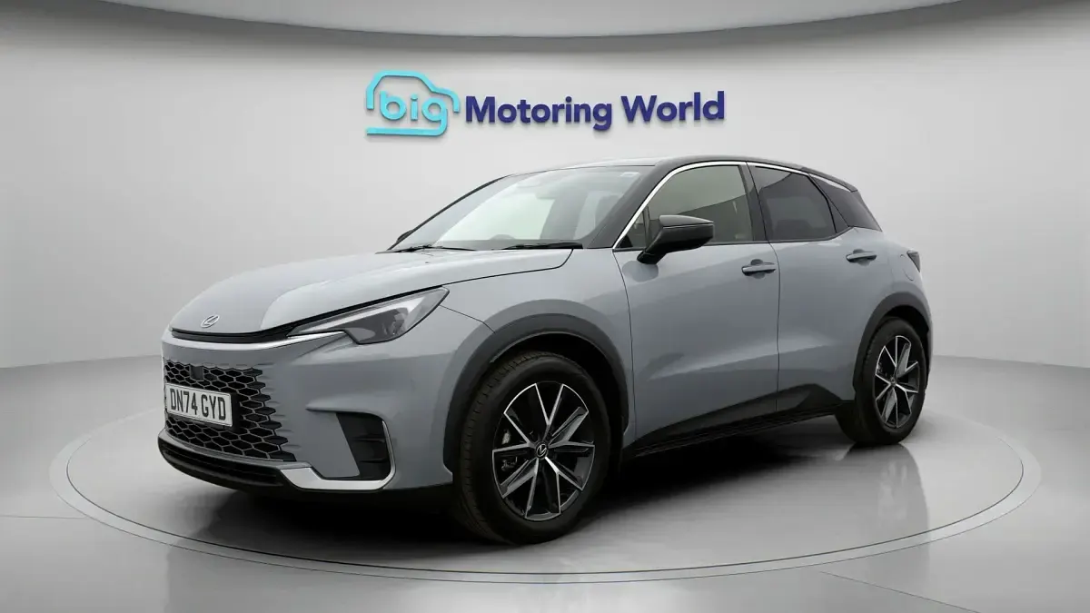 Used Lexus LBX 136 HP (100 kW) 2024 Grey SUV