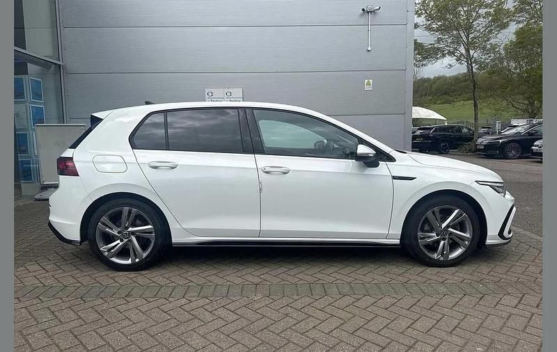 Used VW Golf VIII R-line 147 HP (108 kW) 2023 White Hatchback