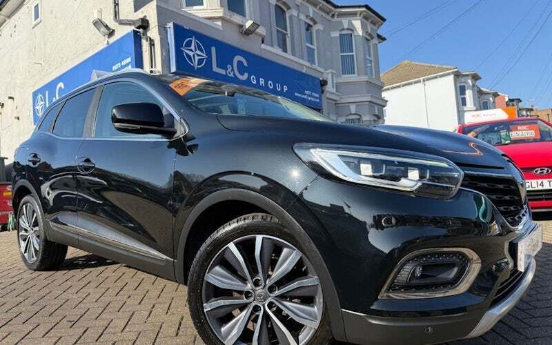 Black Used 2019 Renault Kadjar Version S SUV | £10,990 (Good price) - Image 1/3
