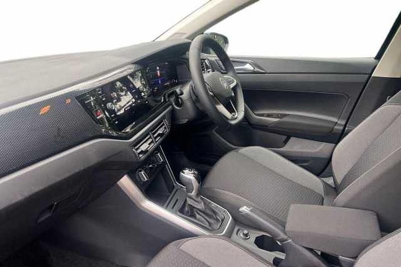 Used VW Polo Life 95 HP (69 kW) 2025 Black Hatchback