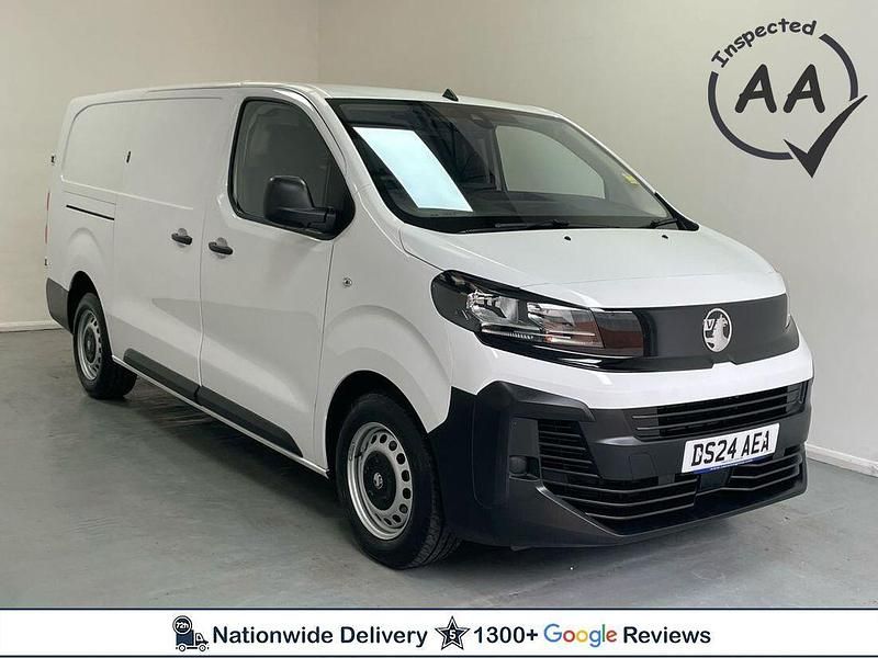 White Used 2024 Vauxhall Vivaro MPV | £18,750 (Fair price) - Image 1/3