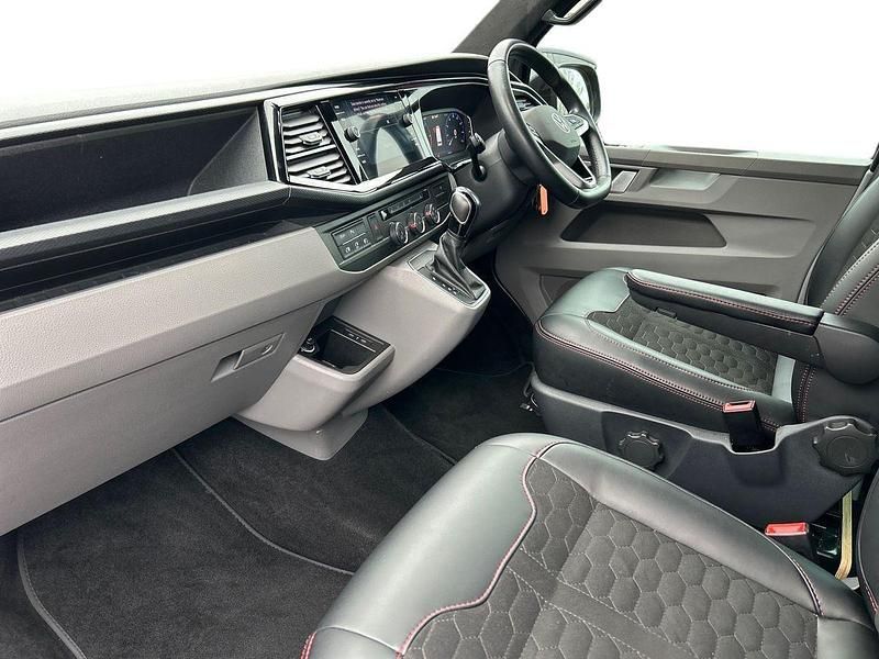 Used VW Transporter Sportline 201 HP (147 kW) 2023 Black Van