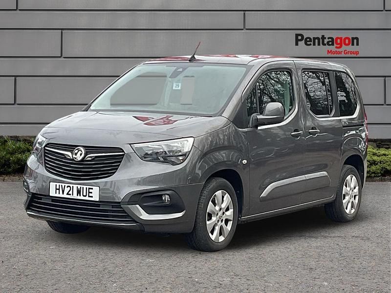 Used Vauxhall Combo S 130 HP (95 kW) 2021 Grey MPV