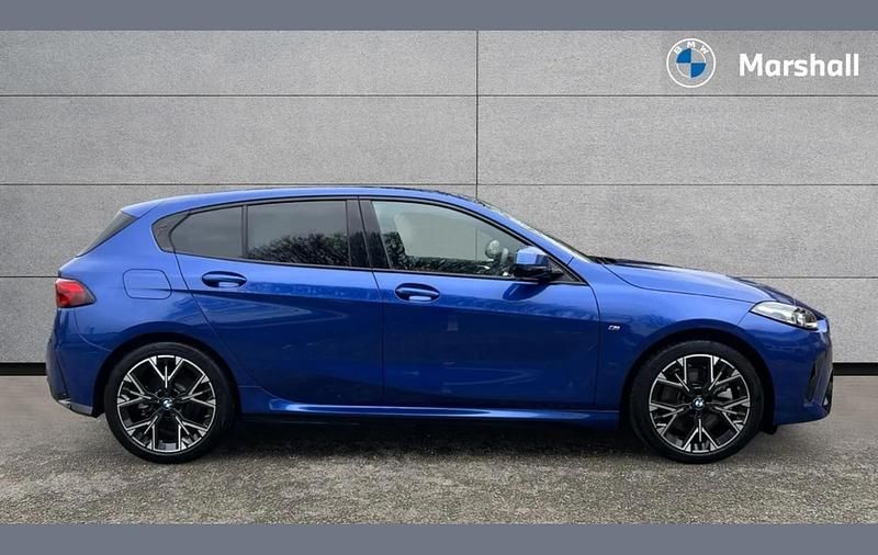 Used BMW 123 M Sport 200 HP (147 kW) 2025 Blue Hatchback
