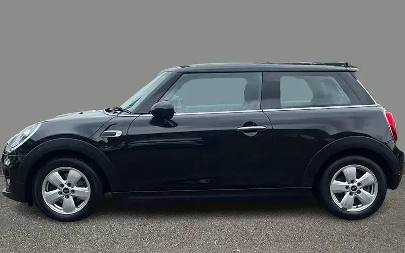 Used Mini Cooper Classic 136 HP (100 kW) 2021 Hatchback