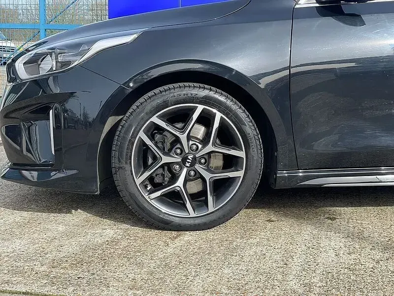 Używany Kia Ceed GT-Line 138 KM (101 kW) 2020 Czarny Hatchback