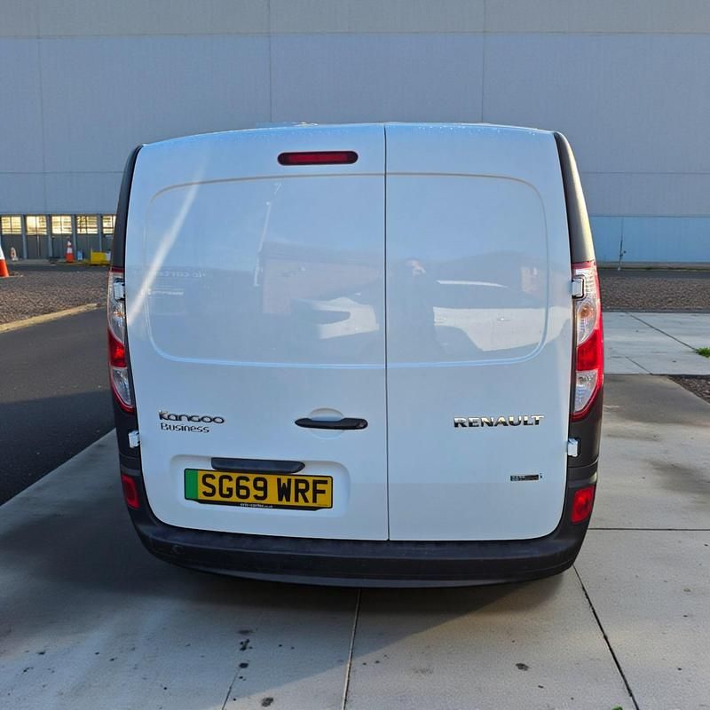 Used Renault Kangoo Business 44 kW (60 HP) 2019 White MPV