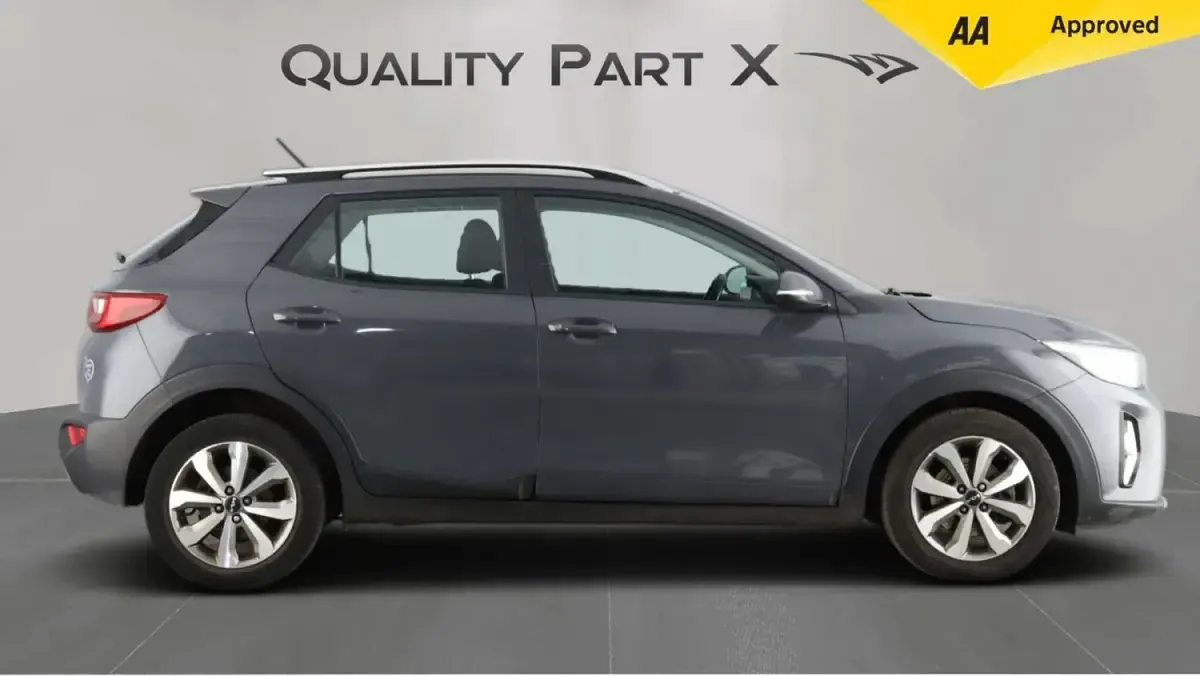 Used Kia Stonic 99 HP (72 kW) 2023 Grey SUV