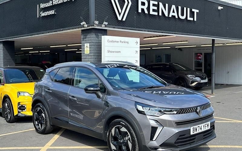 Metallic oyster grey Used 2025 Renault Captur Techno SUV | £21,183 (Fair price) - Image 1/3