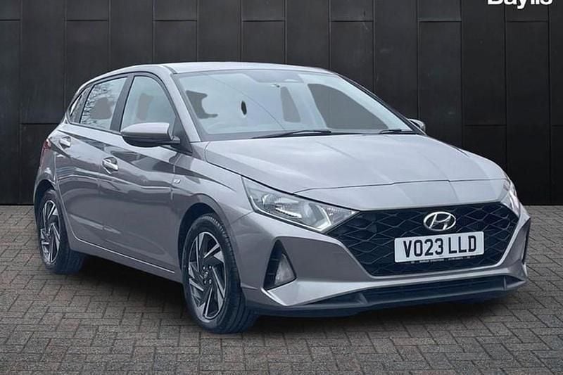 Used Hyundai i20 SE 100 HP (73 kW) 2023 Bronze Hatchback