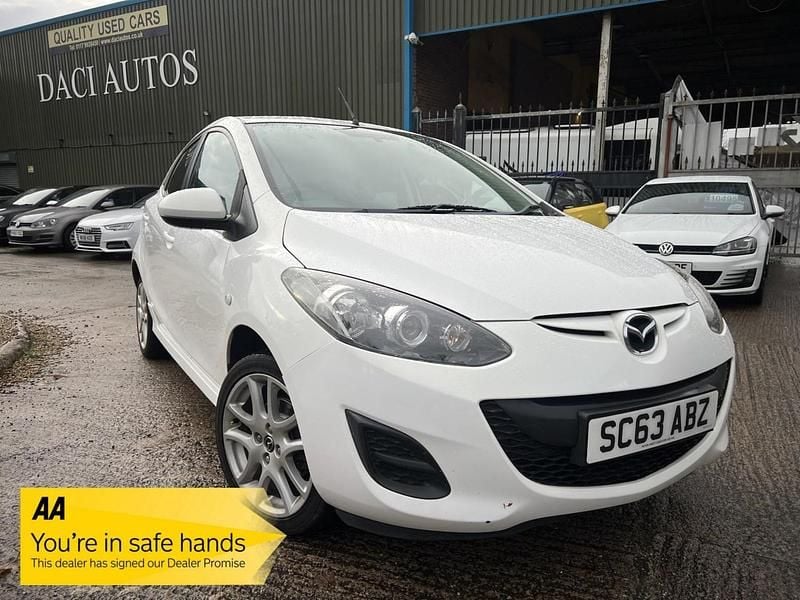 White Used 2013 Mazda 2 Hatchback | £4,495 (Fair price) - Image 1/4