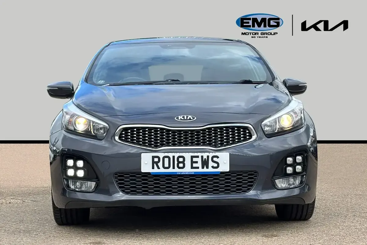 Used Kia Ceed GT GT-Line 134 HP (98 kW) 2018 Silver Hatchback