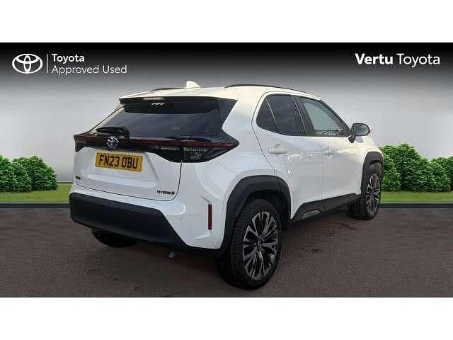 Used Toyota Yaris Cross 113 HP (83 kW) 2023 White SUV