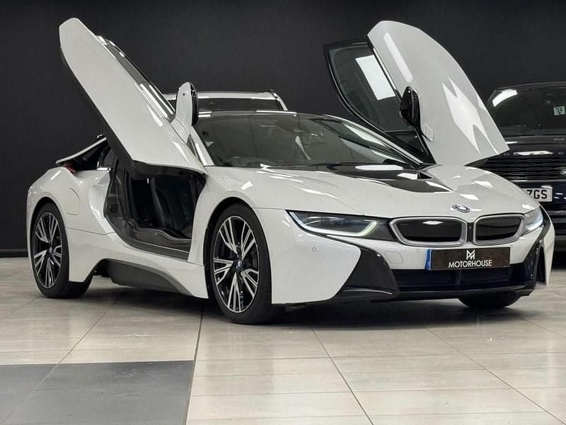 Used BMW i8 Pure Impulse 362 HP (266 kW) 2014 Multicolour Coupe