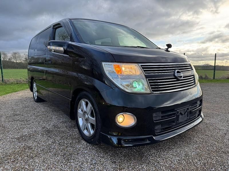 Used Nissan Elgrand 2007 Black MPV