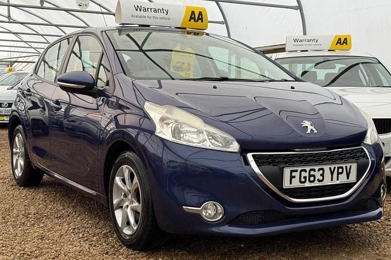 Blue Used 2013 Peugeot 208 Active Hatchback | £2,299 (Fair price) - Image 1/1