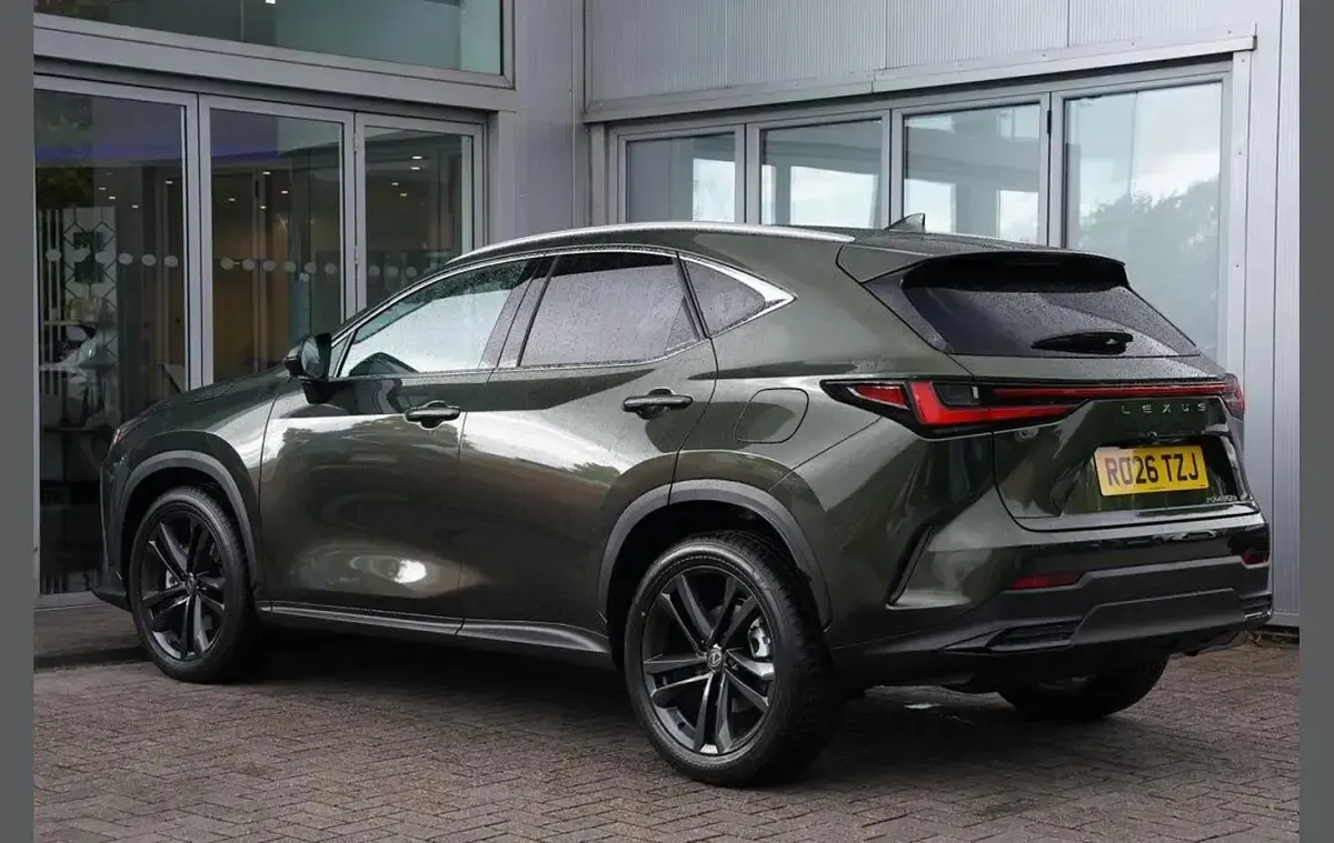 New Lexus NX450h+ 288 HP (211 kW) 2026 Green SUV