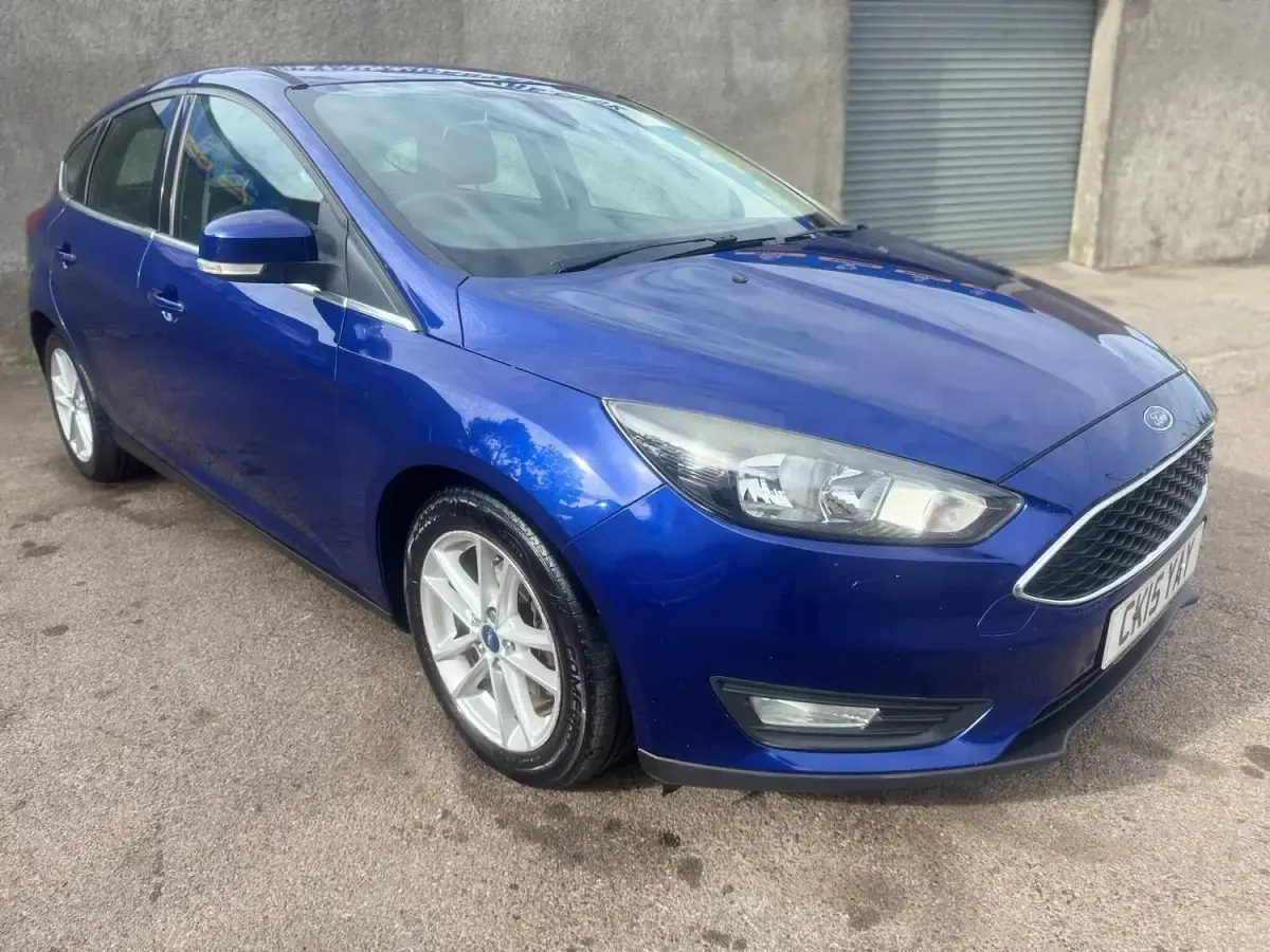 Used Ford Focus Zetec 2015 Blue Hatchback
