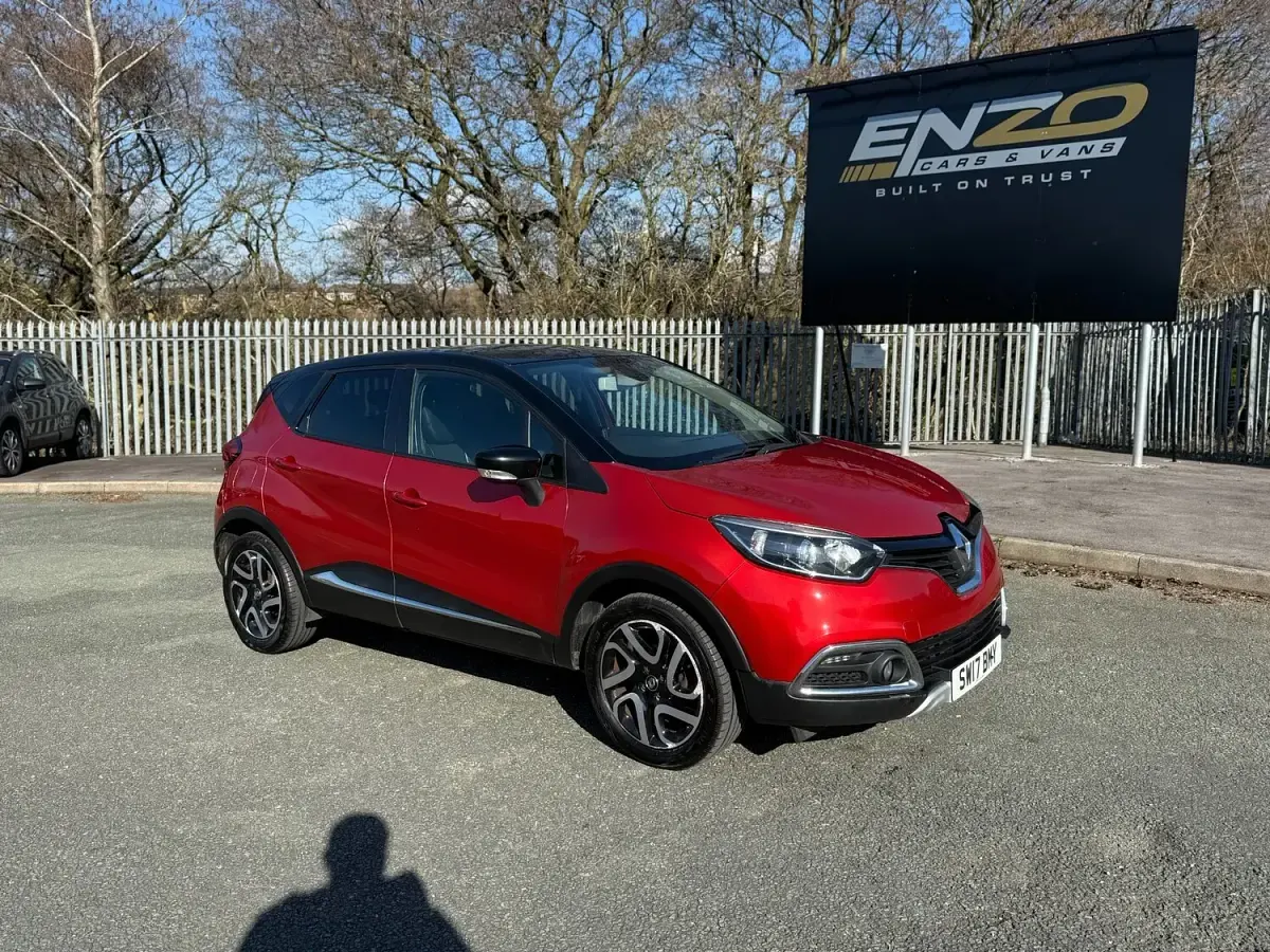 Usado Renault Captur Signature 90 CV (66 kW) 2017 Rojo SUV