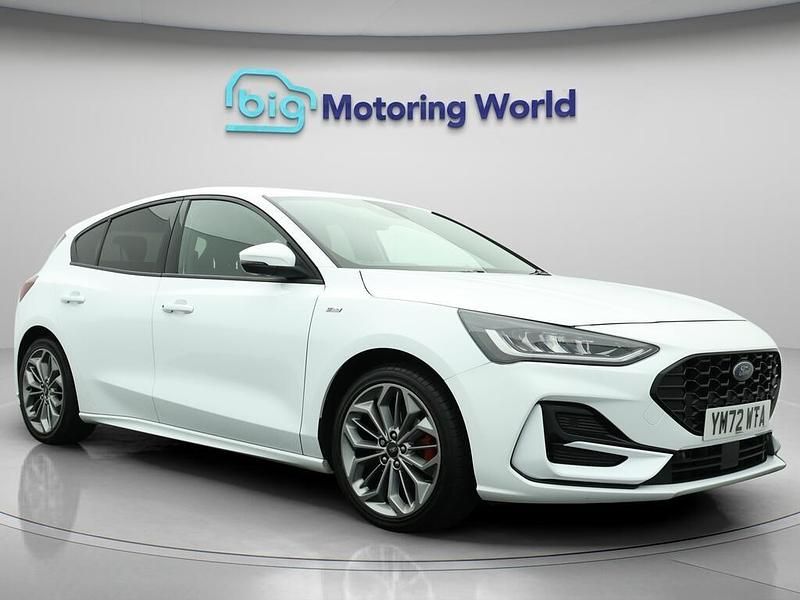 White Used 2023 Ford Focus ST-Line X Hatchback | £14,700 (Fair price) - Image 1/4
