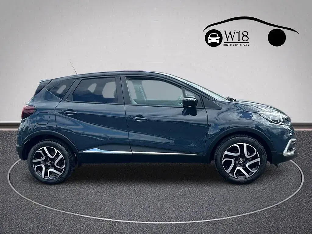 Used Renault Captur Iconic 90 HP (66 kW) 2019 Blue/black SUV