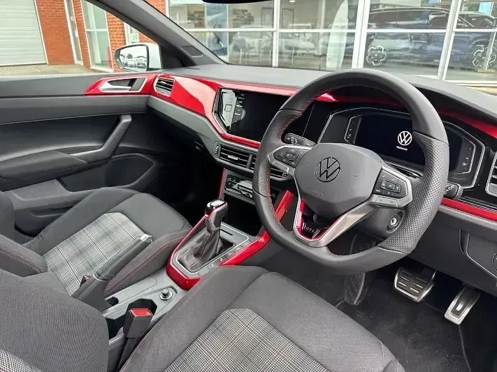 Used VW Polo GTI 207 HP (152 kW) 2024 White Hatchback