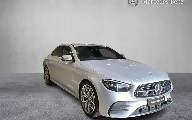 Used Mercedes E200 AMG line 200 HP (147 kW) 2023 Sedan