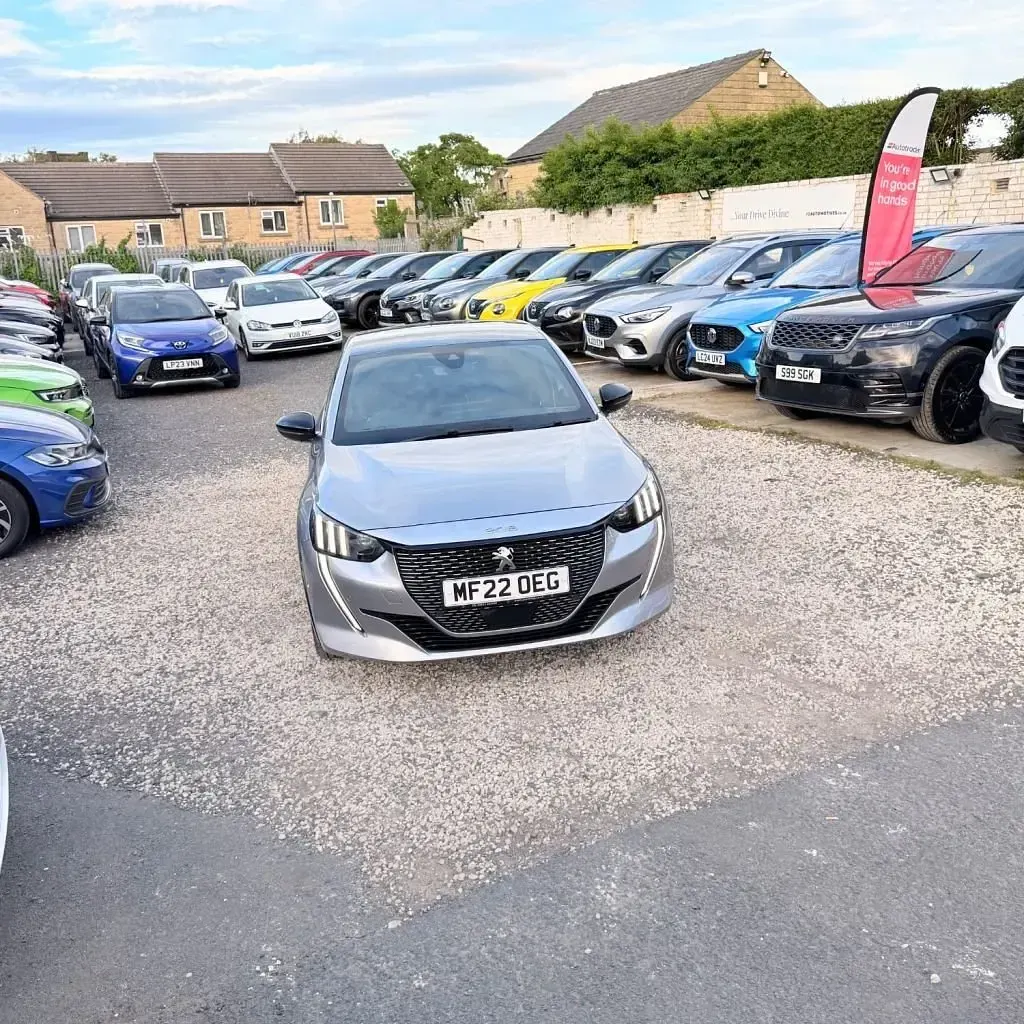 Used Peugeot e-208 Premium 100 kW (136 HP) 2022 Grey Hatchback