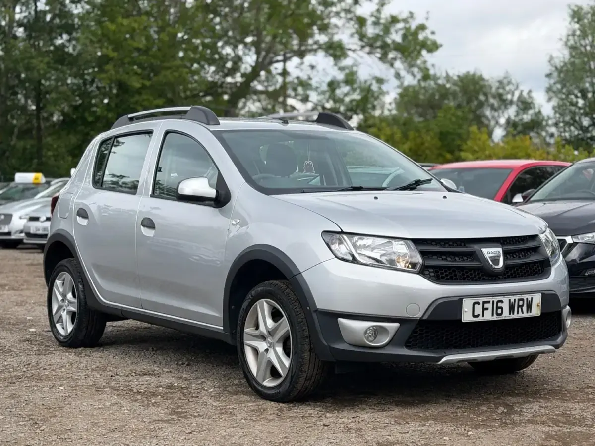 Usado Dacia Sandero Ambiance 2016 Prateado Citadino