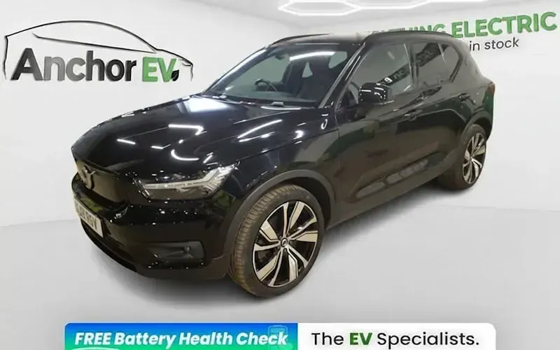 Usado Volvo XC40 Pro 300 kW (408 HP) 2021 SUV