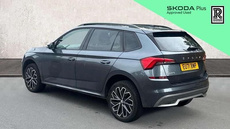 Used Skoda Kamiq SE 95 HP (69 kW) 2021 Grey SUV