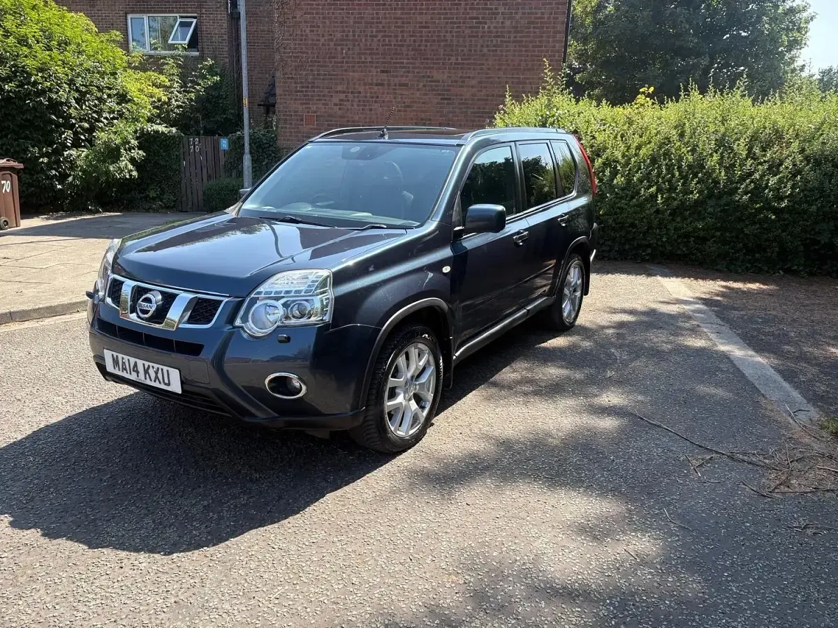 Used Nissan X-Trail Tekna 2014 Blue SUV
