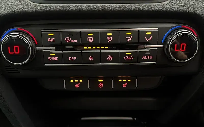Used Kia Ceed GT-Line 160 HP (117 kW) 2023 Black Hatchback